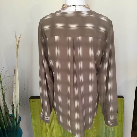NWT $278 Etcetera blouse. - Picture 2 of 7